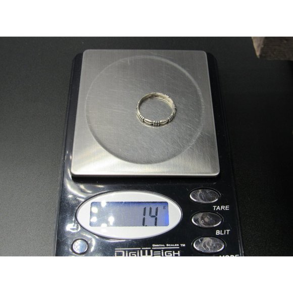 Size 6.25 Sterling Silver Triple Bands Pattern Ring - Picture 6 of 6